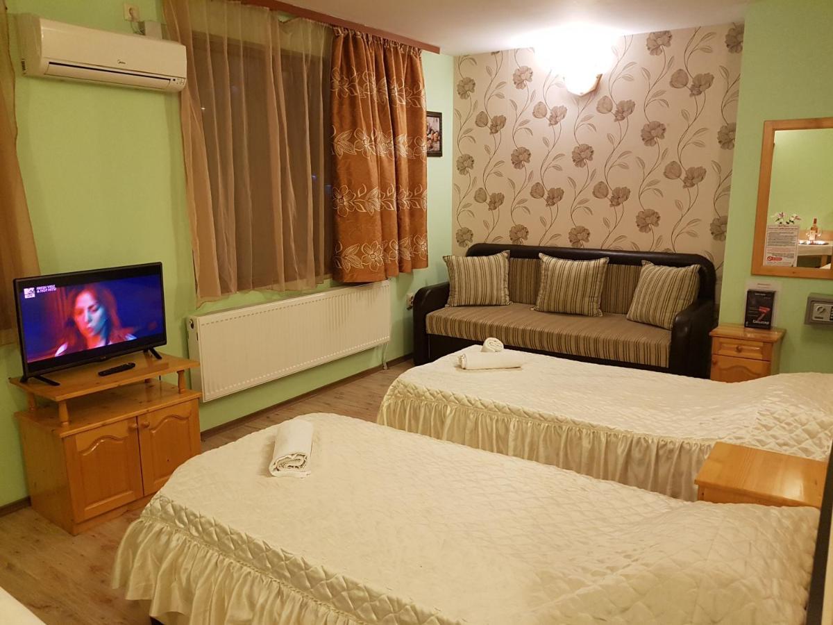 Hotel Sviștov Exterior foto