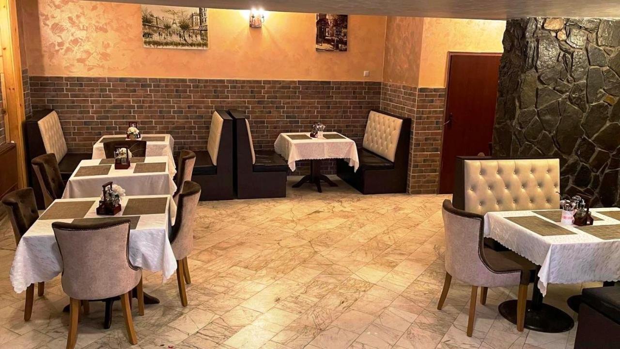 Hotel Sviștov Exterior foto