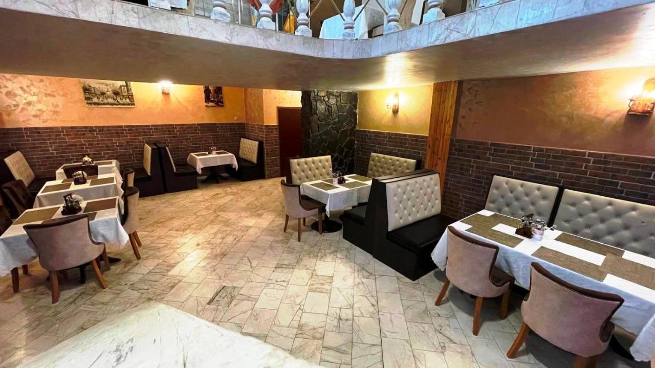 Hotel Sviștov Exterior foto